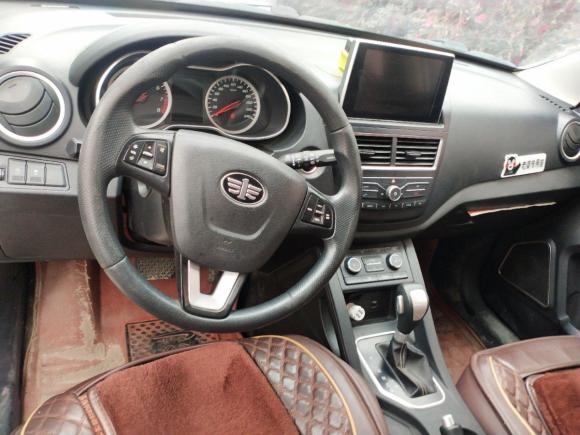 [台州·豫E] 二手奔腾奔腾X402017款 1.6L 自动互联智酷型