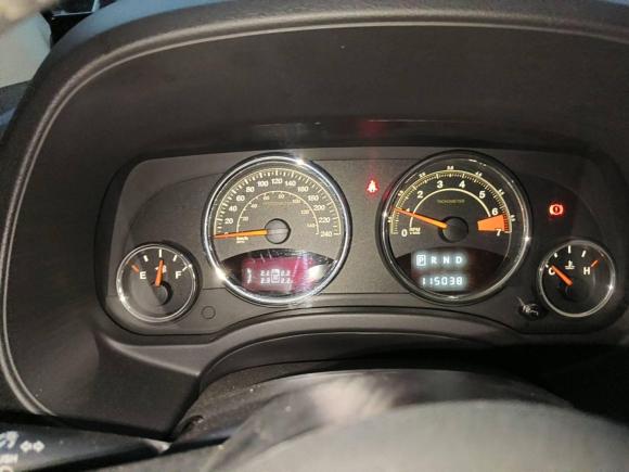 [西安·陕A] 二手Jeep指南者2014款 2.0L 两驱豪华版