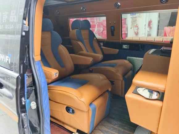 [广州·粤A] 二手奔驰威霆2013款 3.0L 精英版