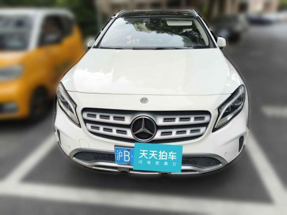 [上海·沪B] 二手奔驰奔驰GLA2018款 GLA 200 时尚型