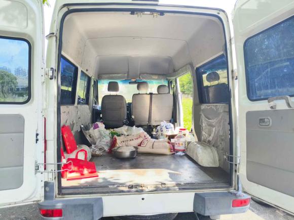 [成都·川A] 二手依维柯依维柯得意2017款 2.5T A35客车5-7座47Z5