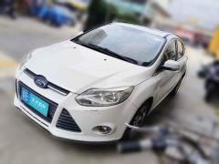 [佛山·粤E] 福特福克斯2012款 两厢 1.6L 手动风尚型