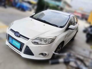 福特福克斯2012款 两厢 1.6L 手动风尚型