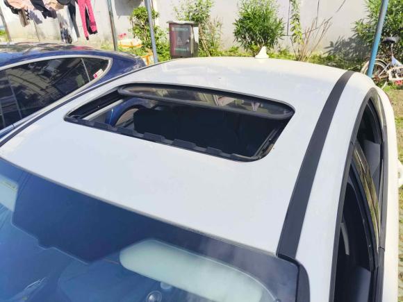 [上海·皖L] 二手福特福克斯2017款 三厢 1.6L 自动风尚型智行版