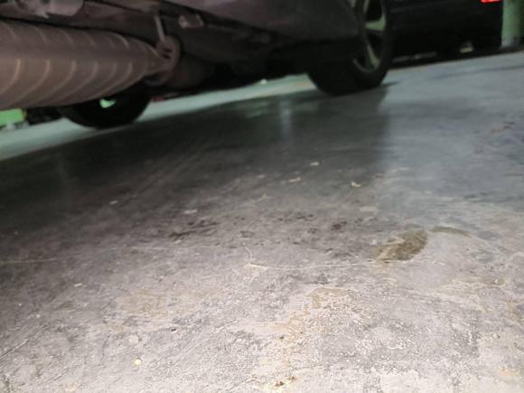 [佛山·粤L] 二手比亚迪比亚迪S72015款 2.0T 升级版 自动尊贵型