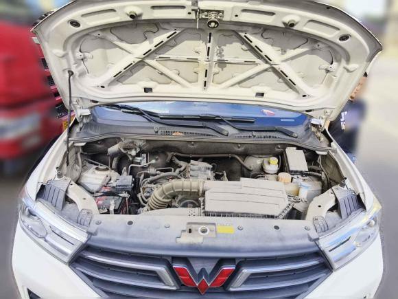 [无锡·苏B] 二手五菱汽车五菱宏光2018款 1.5L S标准型L2B