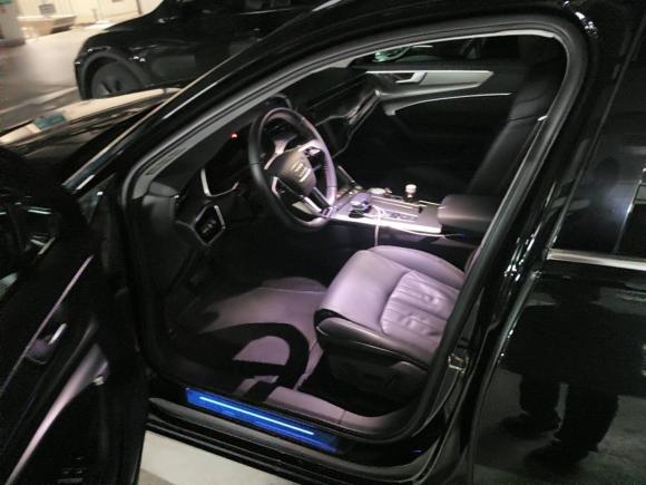 [上海·沪A] 二手奥迪奥迪A6L2021款 45 TFSI 臻选致雅型