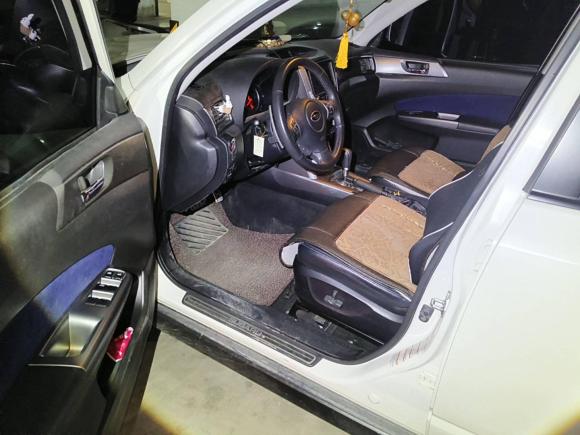 [济南·鲁A] 二手斯巴鲁森林人2012款 经典 2.5T S-EDITION自动豪华版