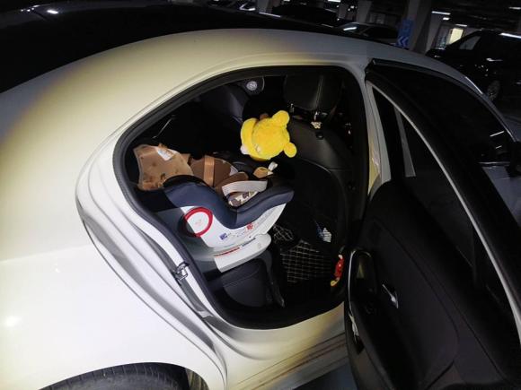 [杭州·浙A] 二手奔驰奔驰A级2019款 A 180 L 运动轿车