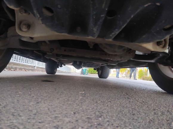 [上海·沪A] 二手荣威荣威W52014款 1.8T 4WD 自动豪域特装版