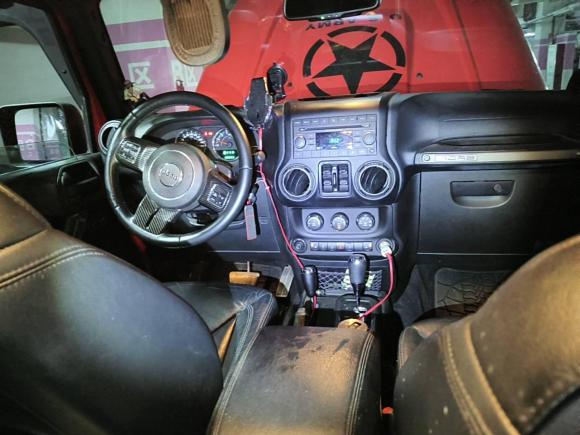 [上海·沪E] 二手Jeep牧马人2013款 3.6L Sahara 四门版