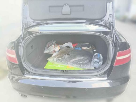 [上海·沪E] 二手奥迪奥迪A6L2011款 2.0 TFSI 自动标准型