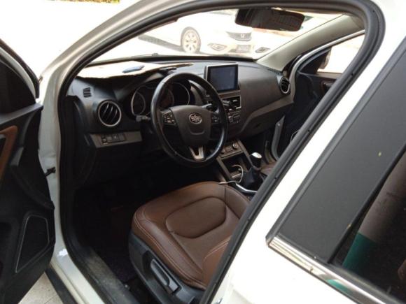 [杭州·浙C] 二手奔腾奔腾X402018款 网红版 1.6L 手动豪华型