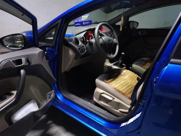 [深圳·粤B] 二手福特嘉年华2013款 两厢 1.5L 手动时尚型