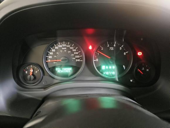 [杭州·浙A] 二手Jeep自由客2012款 2.4 运动版