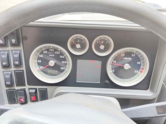 [杭州·浙A] 二手依维柯依维柯得意2014款 2.5T-A35 NJ6484ACM47Z4