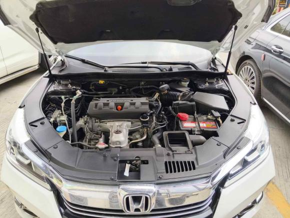 [深圳·粤B] 二手本田雅阁2016款 2.0L 舒适版