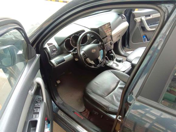 [深圳·粤B] 二手起亚索兰托2009款 2.4L 舒适版