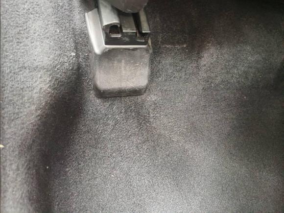 [无锡·苏B] 二手斯巴鲁傲虎2010款 2.5i豪华导航版