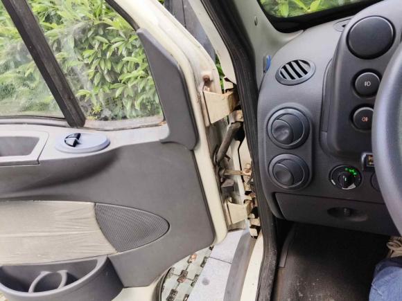 [苏州·鲁B] 二手依维柯都灵2009款 2.5T-A32基本型