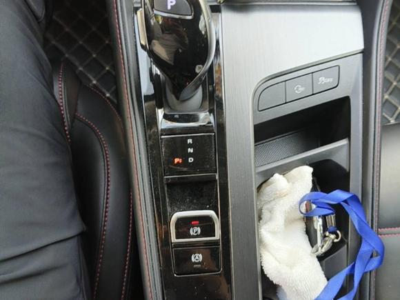 [上海·沪A] 二手名爵名爵6新能源2020款 1.5T 混动领潮豪华版