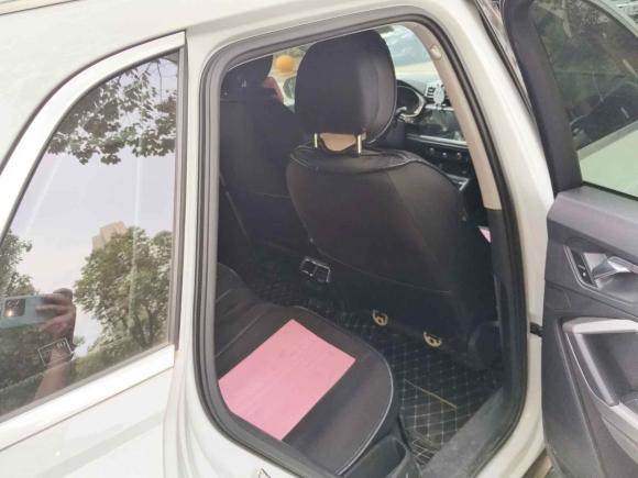 [武汉·鄂A] 二手奥迪奥迪Q32019款 35 TFSI 时尚动感型