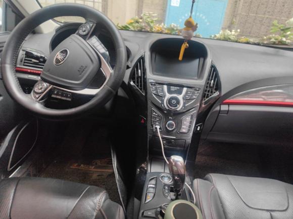 [西安·陕A] 二手比亚迪秦新能源2014款 1.5T 酷黑骑士旗舰型