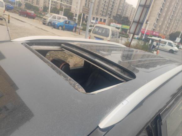 [南京·苏M] 二手江铃驭胜S3502014款 2.4T 自动两驱柴油豪华天窗版5座