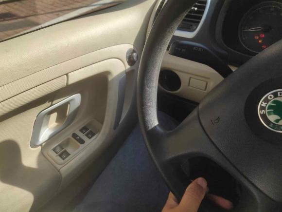 [杭州·浙A] 二手斯柯达晶锐2011款 1.4L 自动晶灵版