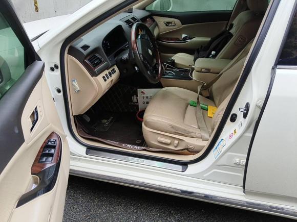 [成都·川A] 二手丰田皇冠2010款 3.0L Royal Saloon VIP