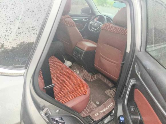 [西安·陕A] 二手中华中华V62018款 1.5T 自动尊贵型