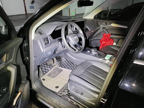 [广州·粤A] 二手奥迪奥迪Q5L2020款 45 TFSI 尊享时尚型