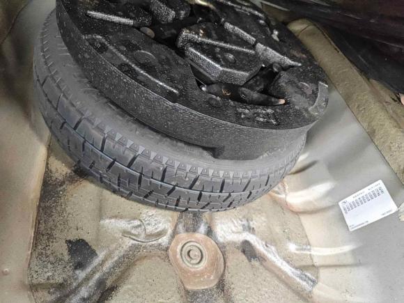 [南昌·赣A] 二手别克凯越2013款 1.5L 自动经典型