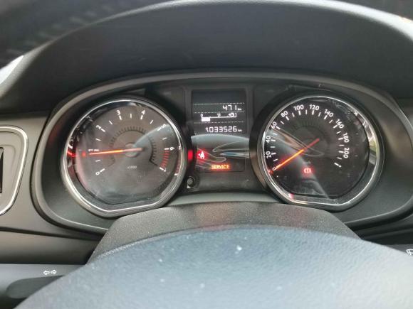 [上海·沪C] 二手雪铁龙雪铁龙C3-XR2015款 1.6L 手动先锋型