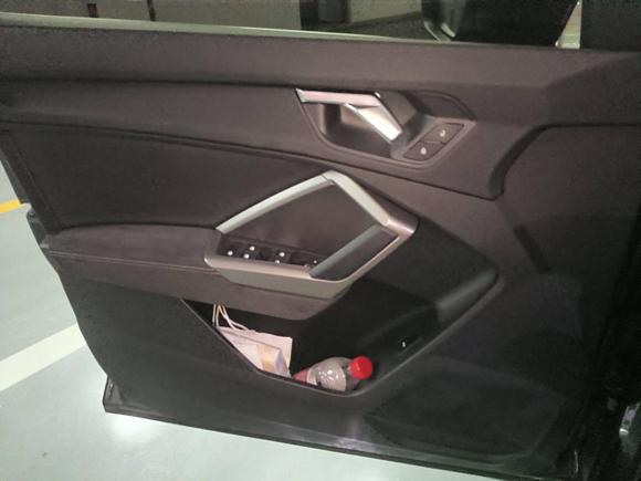 [杭州·浙A] 二手奥迪奥迪Q32022款 35 TFSI 时尚动感型