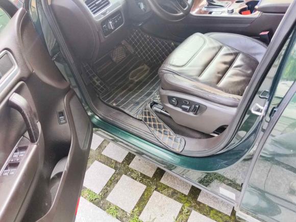 [嘉兴·浙F] 二手大众途锐2011款 3.0TSI 标配型