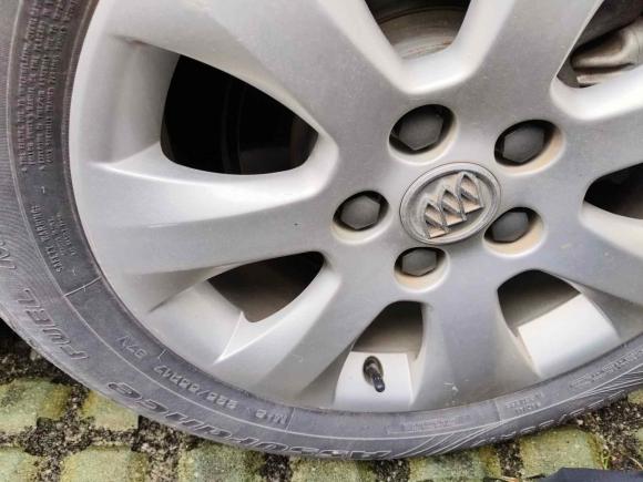 [广州·粤Y] 二手别克君威2015款 2.0L 领先时尚型