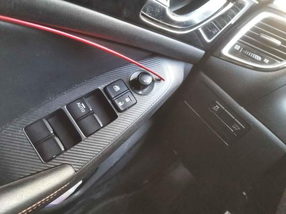 [上海·苏J] 二手马自达马自达3 昂克赛拉2016款 三厢 2.0L 自动旗舰型