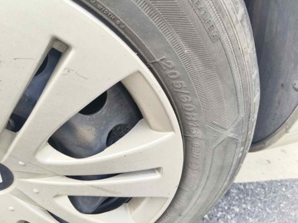 [杭州·浙A] 二手荣威荣威Ei52018款 互联网豪华版