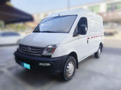 [上海·皖B] 上汽大通MAXUS新途V802020款 2.5T 手动经典城配王短轴中顶2/3座