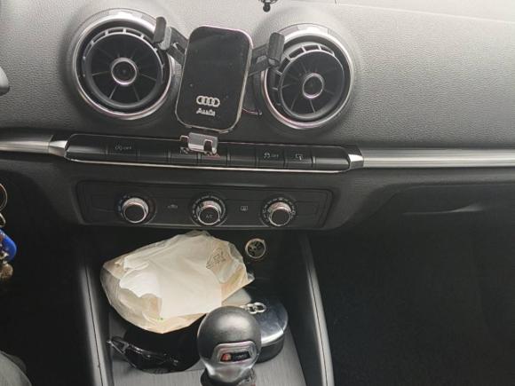 [温州·浙C] 二手奥迪奥迪A32015款 Sportback 35 TFSI 百万纪念智领型