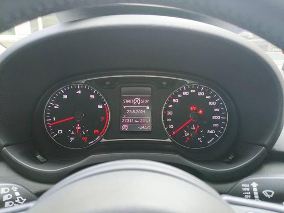 [上海·沪B] 二手奥迪奥迪A12016款 30 TFSI Sportback Design风尚版