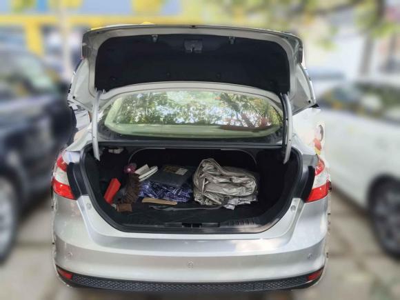 [西安·陕U] 二手福特福克斯2012款 三厢 1.6L 自动风尚型