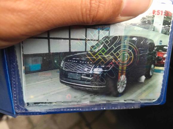 [苏州·苏E] 二手路虎揽胜2018款 3.0 SC V6 Vogue 传世版