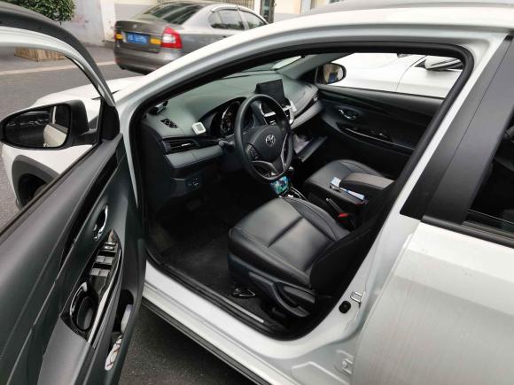 [上海·苏U] 二手丰田YARiS L 致炫2022款 致炫X 1.5L CVT尊贵版