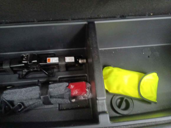 [嘉兴·浙F] 二手上汽大通MAXUS上汽大通MAXUS G502019款 1.5T 首发款自动豪华版 6座