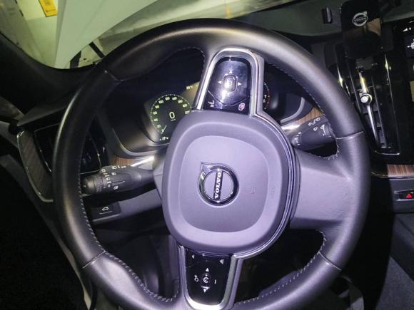 [上海·苏B] 二手沃尔沃沃尔沃XC602021款 T5 四驱智远豪华版