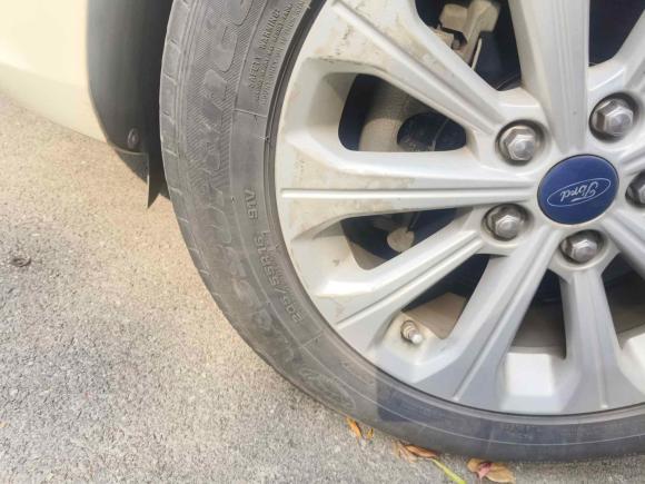 [上海·闽D] 二手福特福睿斯2015款 1.5L 自动时尚型