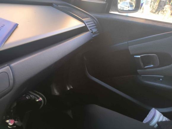 [青岛·鲁B] 二手宝马宝马i32014款 豪华型