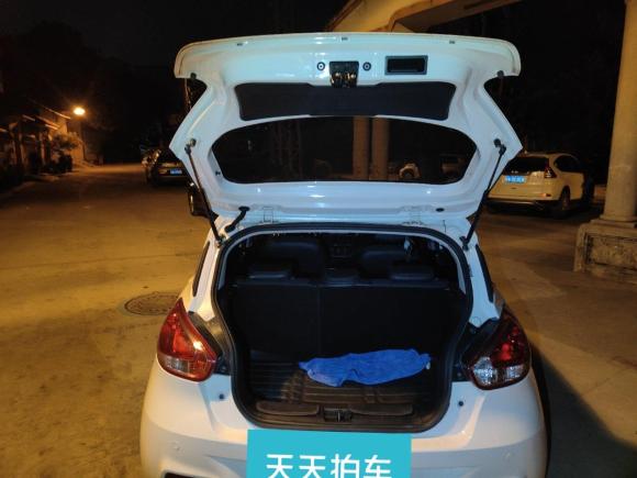 [广州·粤M] 二手宝骏宝骏3102017款 1.5L 自动时尚型